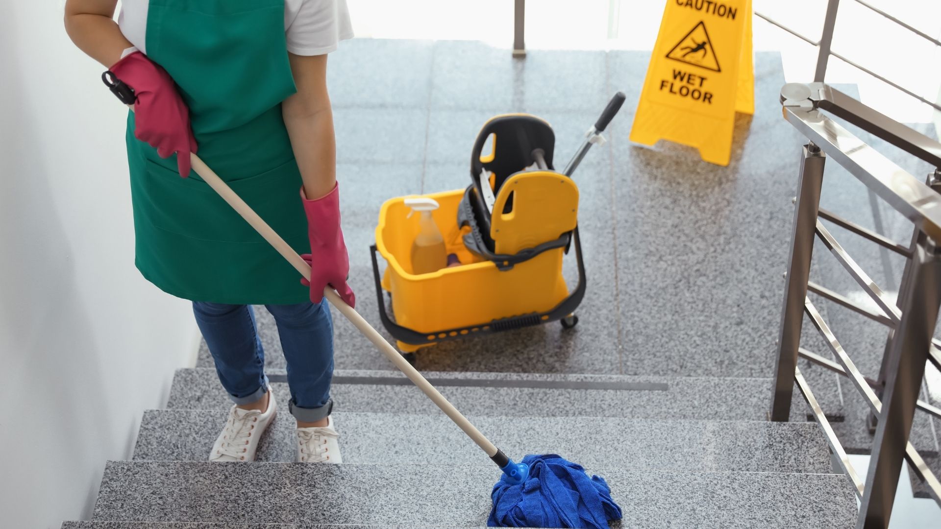 Commercial cleaning service for offices and businesses